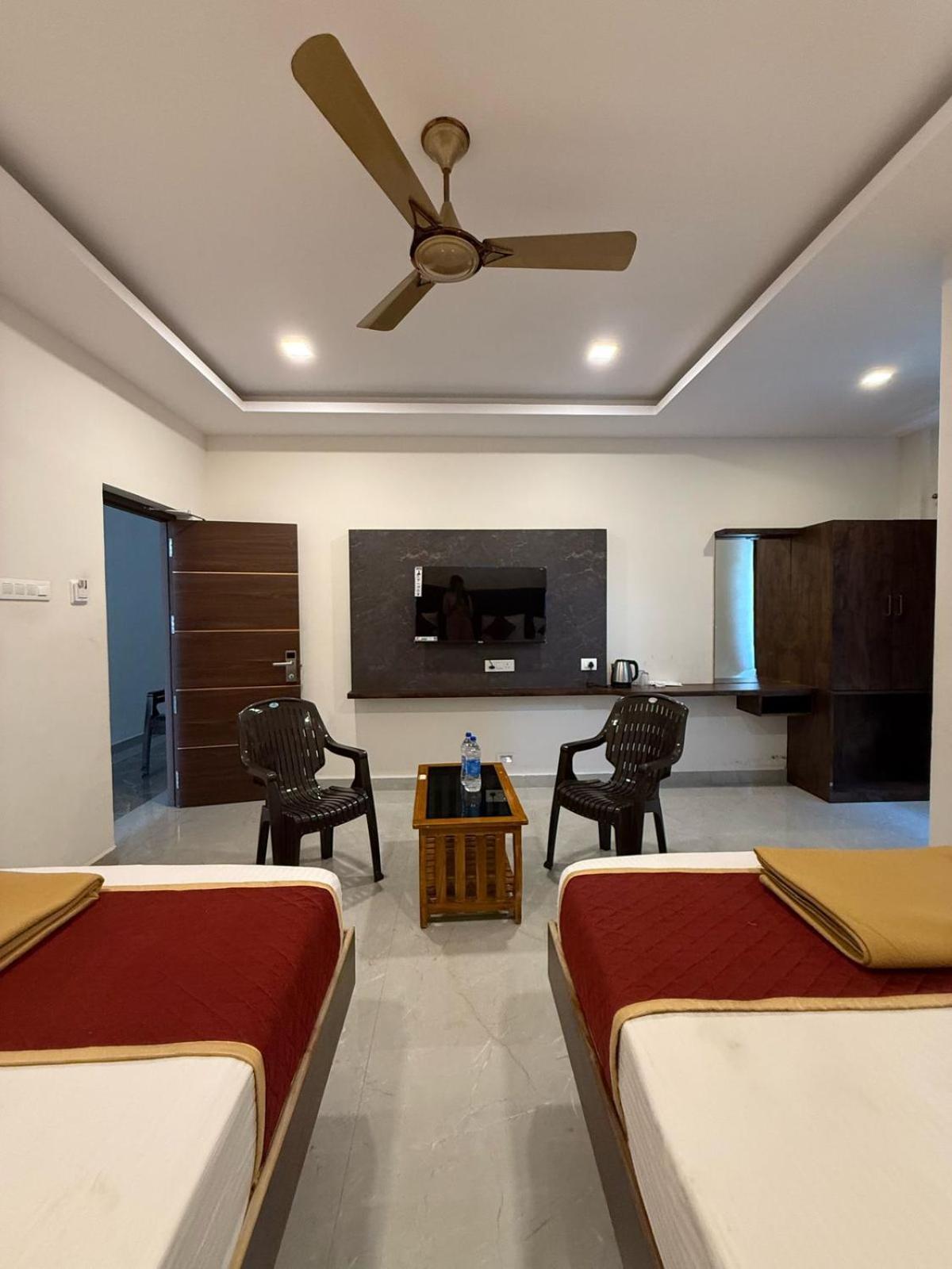 Arudra Residency Hotel Tiruvannāmalai Exterior foto