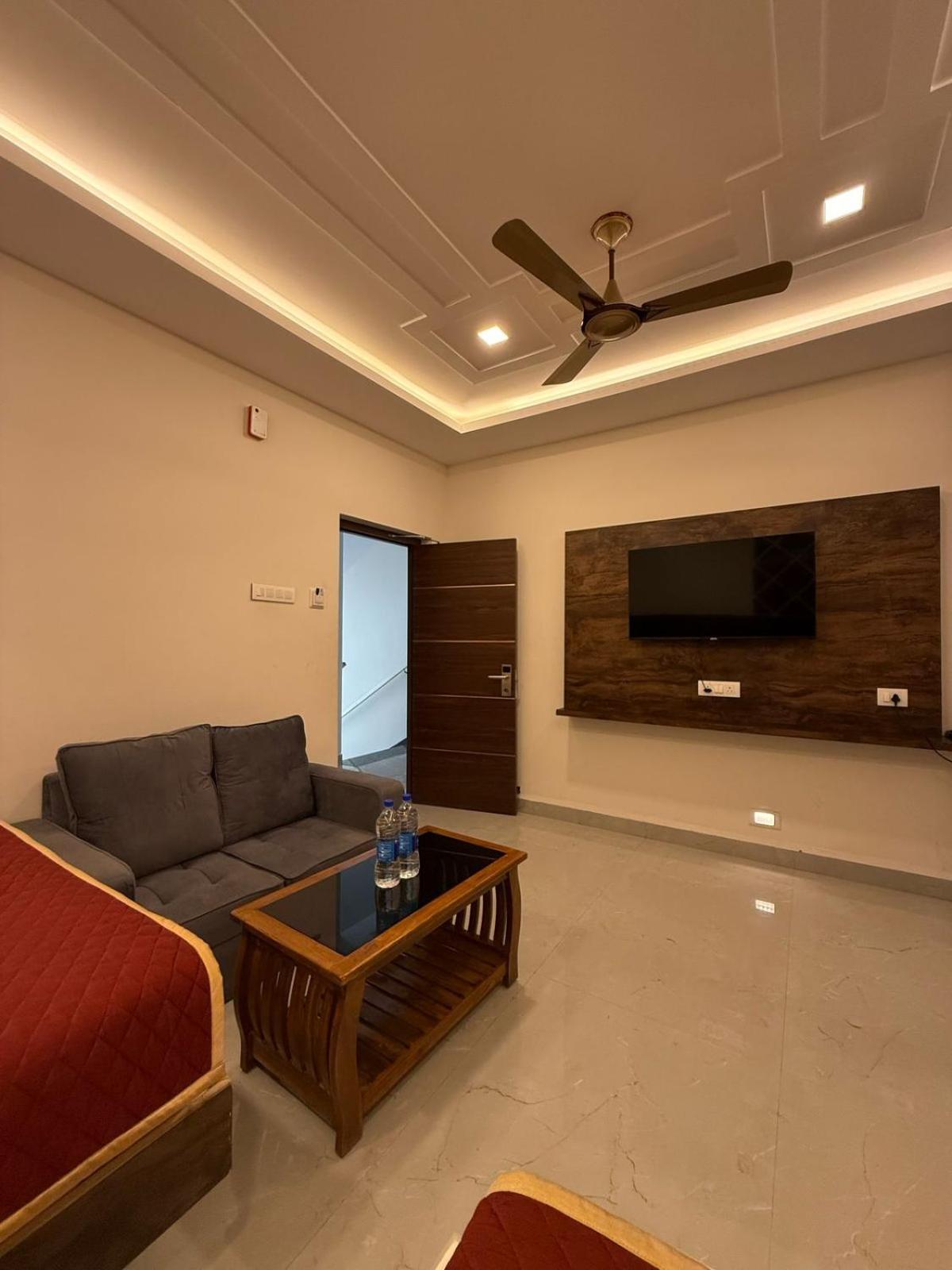 Arudra Residency Hotel Tiruvannāmalai Exterior foto